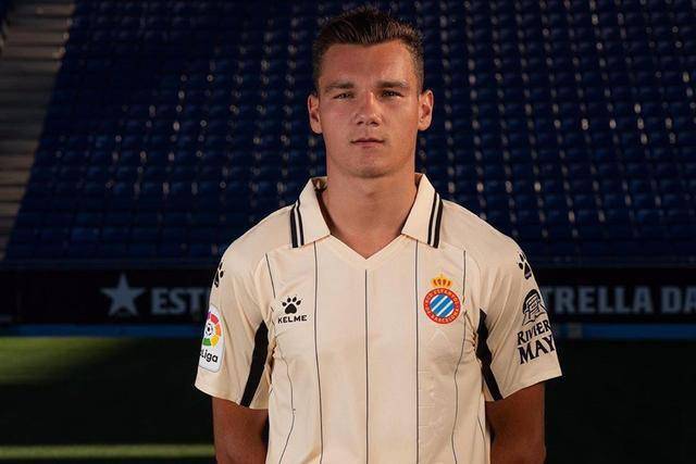 KELME公布西班牙人2020/21赛季主客场球衣-BJL平台(图8)
KELME公布西班牙人2020/21赛季主客场球衣-BJL平台(图8)